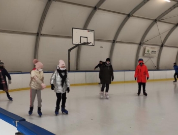 WYJAZD NA LODOWISKO Zdjęcia 13.03.2021 - zdjęcie7