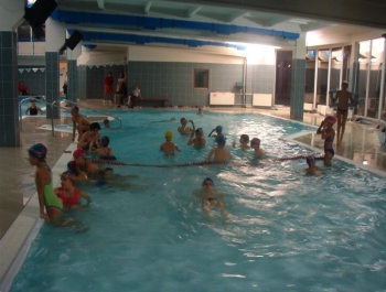 MIKOŁAJKOWE ZAWODY PŁYWACKIE - zdjęcie 2