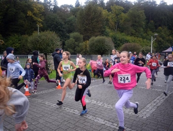 XXXII Jesienny Festiwal Biegowy- wyniki + zdjęcia - zdjęcie 185