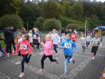 XXXII Jesienny Festiwal Biegowy- wyniki + zdjęcia - zdjęcie 211