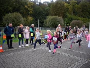 XXXII Jesienny Festiwal Biegowy- wyniki + zdjęcia - zdjęcie 236