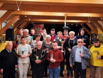 Turniej szachowo-warcabowy o Puchar Ziemi Żywieckiej - zdjęcie1