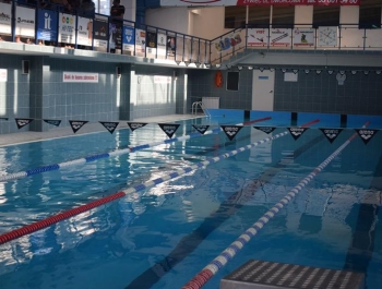 Mikołajkowe Zawody Pływackie i spotkanie ze Świętym Mikołajem 03.12.2022 r. - zdjęcie 1