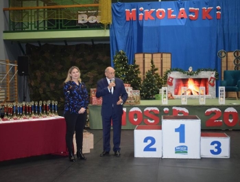 Mikołajkowe Zawody Pływackie i spotkanie ze Świętym Mikołajem 03.12.2022 r. - zdjęcie 112