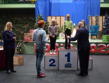 Mikołajkowe Zawody Pływackie i spotkanie ze Świętym Mikołajem 03.12.2022 r. - zdjęcie 117