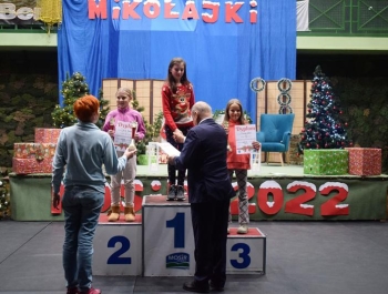 Mikołajkowe Zawody Pływackie i spotkanie ze Świętym Mikołajem 03.12.2022 r. - zdjęcie 122