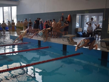 Mikołajkowe Zawody Pływackie i spotkanie ze Świętym Mikołajem 03.12.2022 r. - zdjęcie 9