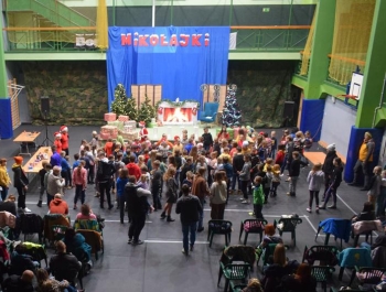 Mikołajkowe Zawody Pływackie i spotkanie ze Świętym Mikołajem 03.12.2022 r. - zdjęcie 132