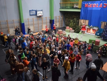 Mikołajkowe Zawody Pływackie i spotkanie ze Świętym Mikołajem 03.12.2022 r. - zdjęcie 137