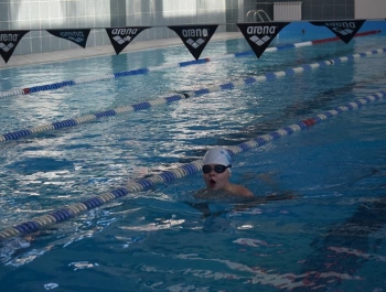 Mikołajkowe Zawody Pływackie i spotkanie ze Świętym Mikołajem 03.12.2022 r. - zdjęcie 22