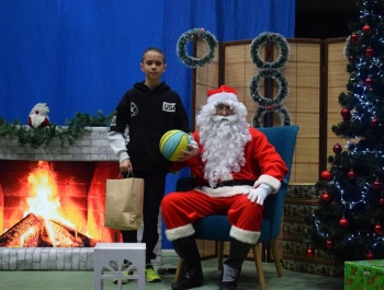 Mikołajkowe Zawody Pływackie i spotkanie ze Świętym Mikołajem 03.12.2022 r. - zdjęcie 145