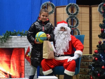 Mikołajkowe Zawody Pływackie i spotkanie ze Świętym Mikołajem 03.12.2022 r. - zdjęcie 151