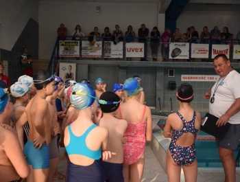 Mikołajkowe Zawody Pływackie i spotkanie ze Świętym Mikołajem 03.12.2022 r. - zdjęcie 31