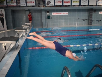 Mikołajkowe Zawody Pływackie i spotkanie ze Świętym Mikołajem 03.12.2022 r. - zdjęcie 50