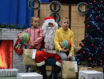 Mikołajkowe Zawody Pływackie i spotkanie ze Świętym Mikołajem 03.12.2022 r. - zdjęcie 179