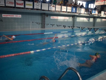 Mikołajkowe Zawody Pływackie i spotkanie ze Świętym Mikołajem 03.12.2022 r. - zdjęcie 52