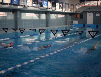 Mikołajkowe Zawody Pływackie i spotkanie ze Świętym Mikołajem 03.12.2022 r. - zdjęcie 54