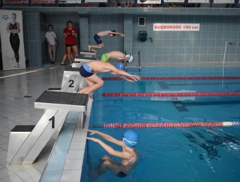 Mikołajkowe Zawody Pływackie i spotkanie ze Świętym Mikołajem 03.12.2022 r. - zdjęcie 63