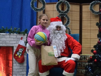 Mikołajkowe Zawody Pływackie i spotkanie ze Świętym Mikołajem 03.12.2022 r. - zdjęcie 198