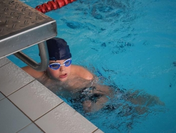 Mikołajkowe Zawody Pływackie i spotkanie ze Świętym Mikołajem 03.12.2022 r. - zdjęcie 72