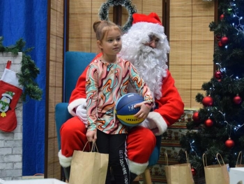 Mikołajkowe Zawody Pływackie i spotkanie ze Świętym Mikołajem 03.12.2022 r. - zdjęcie 212