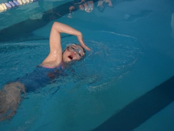 Mikołajkowe Zawody Pływackie i spotkanie ze Świętym Mikołajem 03.12.2022 r. - zdjęcie 81