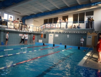 Mikołajkowe Zawody Pływackie i spotkanie ze Świętym Mikołajem 03.12.2022 r. - zdjęcie 90