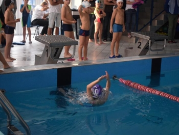 Mikołajkowe Zawody Pływackie i spotkanie ze Świętym Mikołajem 03.12.2022 r. - zdjęcie 91