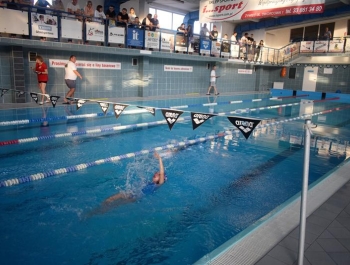 Mikołajkowe Zawody Pływackie i spotkanie ze Świętym Mikołajem 03.12.2022 r. - zdjęcie 92