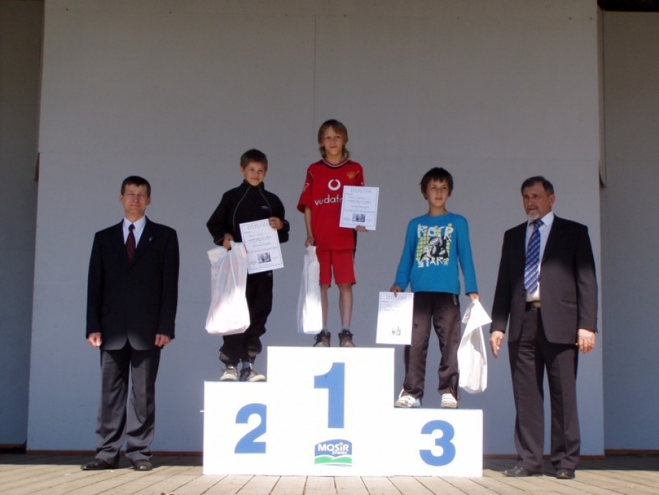 WIOSENNY FESTIWAL BIEGOWY - WYNIKI BIEGU NA GROJEC ORAZ BIEGÓW DZIECI