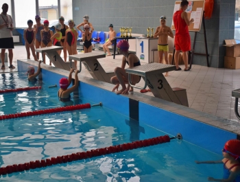 Zawody Pływackie - Ferie z MOSiRem 2023 - zdjęcie 11