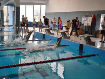 Zawody Pływackie - Ferie z MOSiRem 2023 - zdjęcie 78