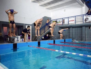 Relacja z Rodzinnych Sztafet Pływackich - zdjęcie 22