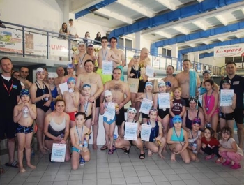 Relacja z Rodzinnych Sztafet Pływackich - zdjęcie 51