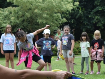 Lato z MOSIR-em na os. Młodych 8.07.2025 - zdjęcie 9