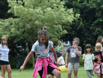 Lato z MOSIR-em na os. Młodych 8.07.2025 - zdjęcie 8