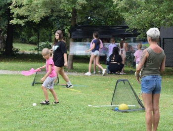 Lato z MOSIR-em na os. Młodych 8.07.2025 - zdjęcie 6