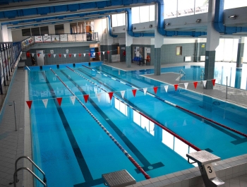 Zapraszamy na pływalnie - zdjęcie 2