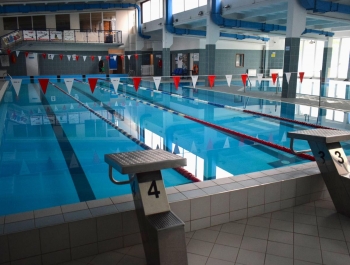 Zapraszamy na pływalnie - zdjęcie 1