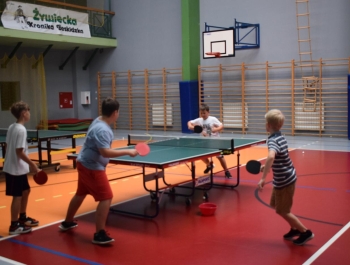 Wakacyjne zajęcia na hali sportowej MOSiR w Żywcu - zdjęcie8