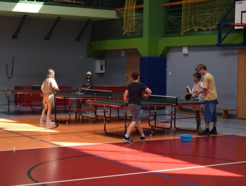 Wakacyjne zajęcia na hali sportowej MOSiR w Żywcu - zdjęcie1