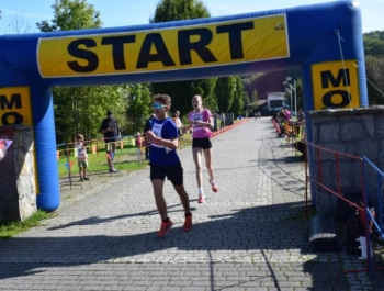 35. Jesienny Festiwal Biegowy o Puchar Burmistrza Miasta Żywca – za nami! - zdjęcie 30