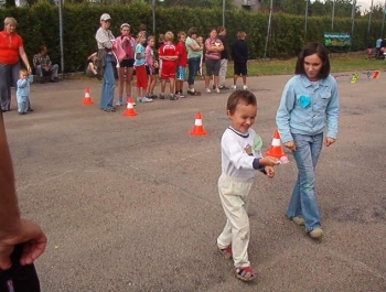 FESTYN SPORTOWO &#8211; REKREACYJNY DLA DZIECI &#8222;WAKACJE NA SPORTOWO i WESOŁO&#8221; - zdjęcie 23