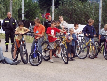 FESTYN SPORTOWO &#8211; REKREACYJNY DLA DZIECI &#8222;WAKACJE NA SPORTOWO i WESOŁO&#8221; - zdjęcie 10