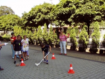 FESTYN SPORTOWO &#8211; REKREACYJNY DLA DZIECI &#8222;WAKACJE NA SPORTOWO i WESOŁO&#8221; - zdjęcie 11