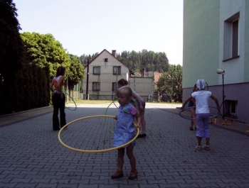 FESTYN SPORTOWO &#8211; REKREACYJNY DLA DZIECI &#8222;WAKACJE NA SPORTOWO i WESOŁO&#8221; - zdjęcie 2