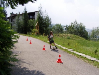 FESTYN SPORTOWO &#8211; REKREACYJNY DLA DZIECI &#8222;WAKACJE NA SPORTOWO i WESOŁO&#8221; - zdjęcie 6