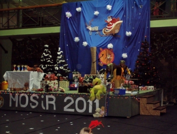 MIKOŁAJKOWE ZAWODY PŁYWACKIE I SPOTKANIE Z MIKOŁAJEM. - zdjęcie7