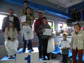 Wyniki Rodzinnych Sztafet Pływackich - zdjęcie5