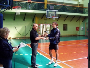 OFICJALNE WYNIKI VIII JESIENNEGO TURNIEJU DZIKICH DRUŻYN W PIŁCE SIATKOWEJ O PUCHAR BURMISTRZA MIASTA ŻYWCA- 02.09.2007 ROK - zdjęcie 7